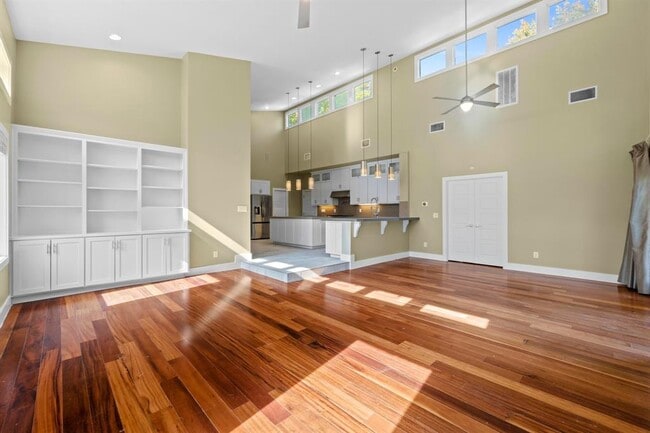 Building Photo - 2609 Oak Haven Dr