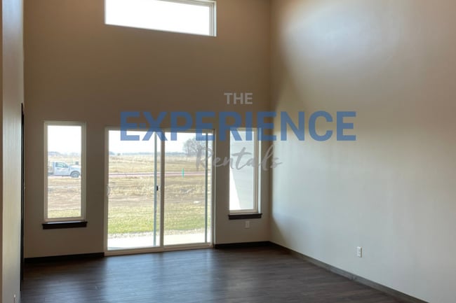 Photo - 5413 S Huntwood Ave