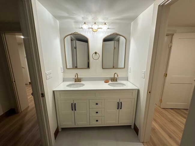 Photo - 3139 Benton St Unidad Benton Garden Level