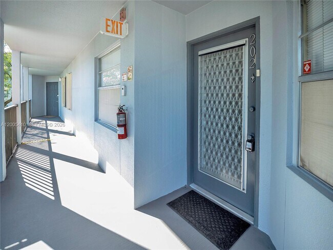 Photo - 12701 SW 13th St Unit 202F