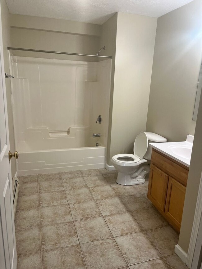 Photo - Lakepointe Apartment Homes