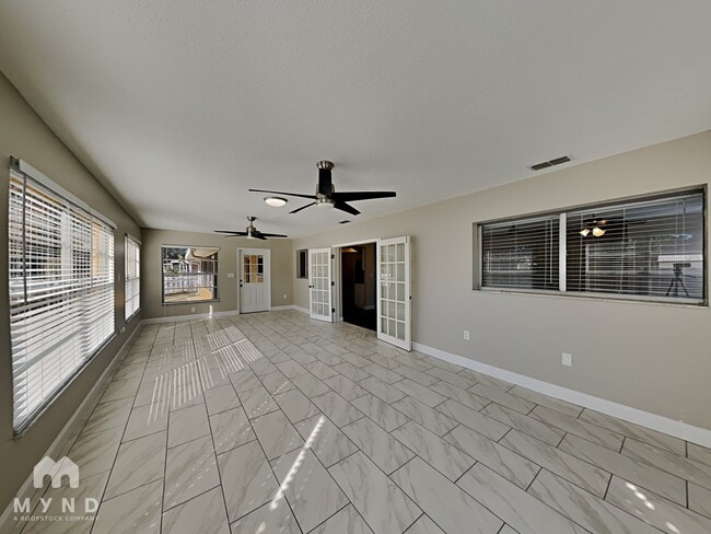 Photo - 5061 Elwood Rd