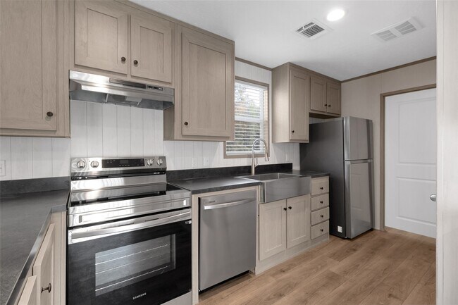 Photo - 1300 Campbell Acres Rd