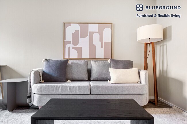 Photo - 2101 Champlain St NW Unidad FL4-ID386