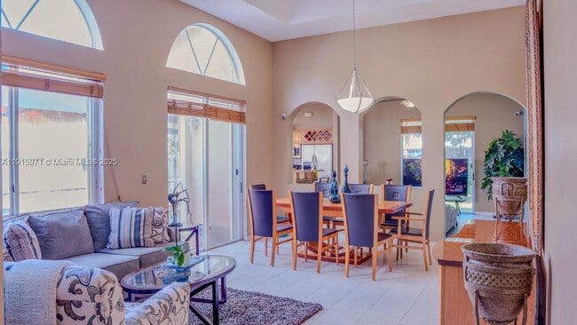 Photo - 1701 SE 17th Ave