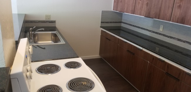 Photo - 27 Baldwin Ct Unit 27