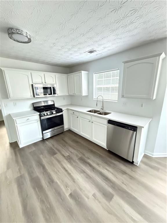 Photo - 970 Harbins View Dr