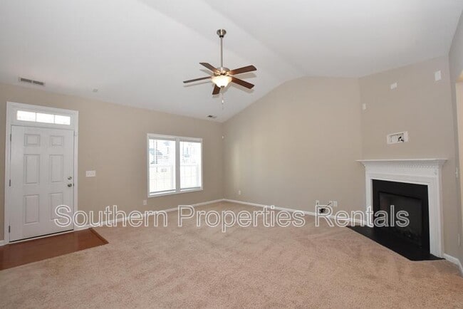 Photo - 249 English Oak Dr