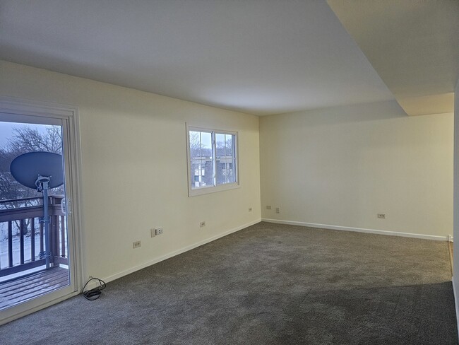 Photo - 833 Village Quarter Rd Unidad G7