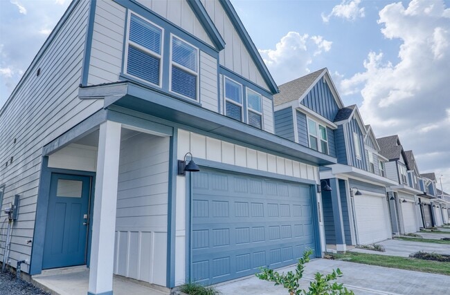 Photo - 2818 Lisburn Ter Ln