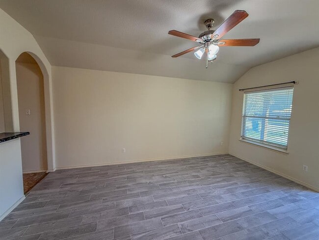 Photo - 412 Azurite Dr