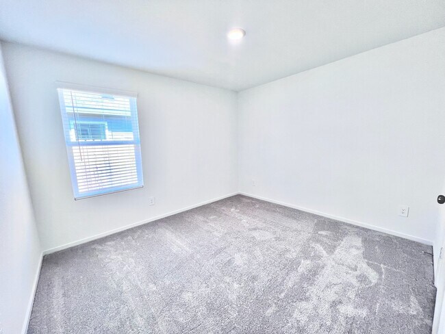 Photo - 1392 Diamond Carnation Dr