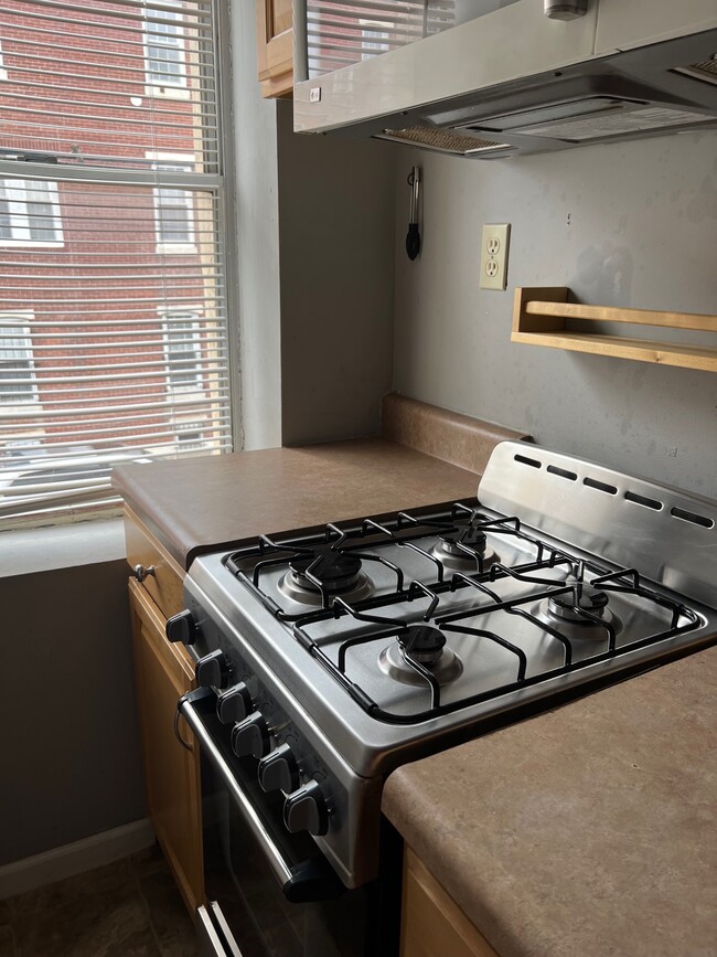 New stove - 1180 S 10th St Apartments Unit 2r