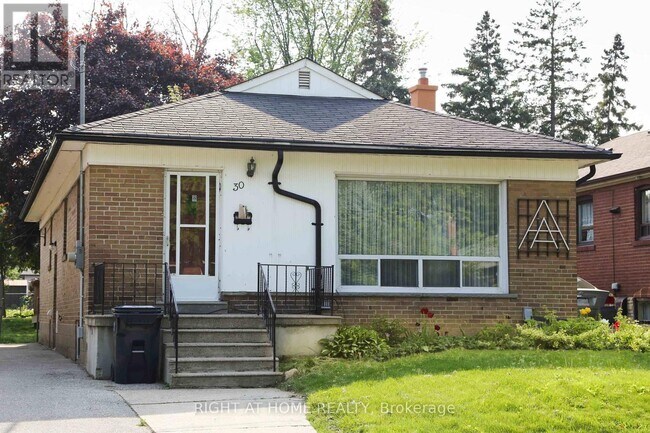 Photo - 30 Northampton Dr