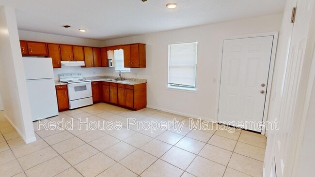 Photo - 204 Lowery St