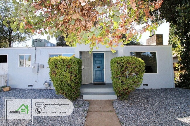 Photo - 3210 Veda St
