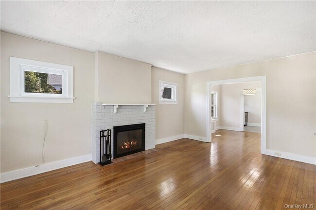 Photo - 16 Terrace Pl
