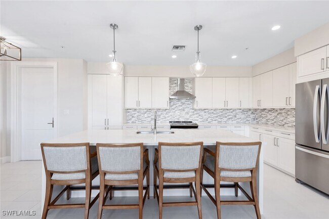 Photo - 1111 Central Ave Unidad 506