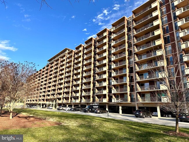 Photo - 1300 Army Navy Dr Apartment Unit 317