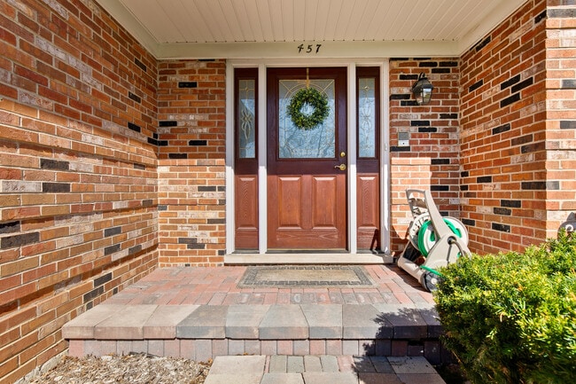 Photo - 457 S Kensington Ct