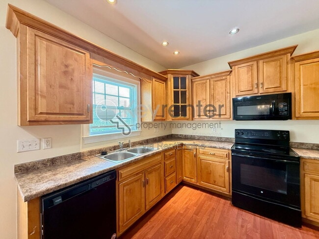 Photo - 7005 Tyner Rd