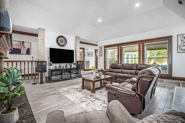 Photo - 15106 Dawnbrook Dr