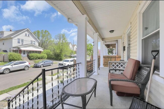 Photo - 287 E Woodrow Ave