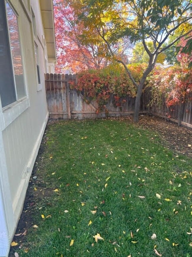 Clean Executive Rental Available Now For Rent in Reno, NV