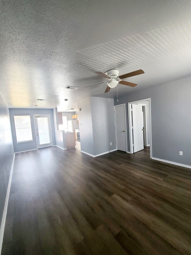 Photo - 1707 Spring Rose Cir Unidad D