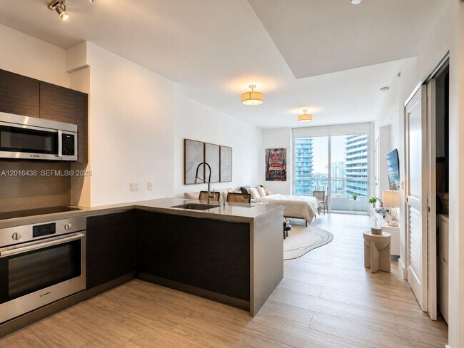 Photo - 1080 Brickell Ave Unidad 1705