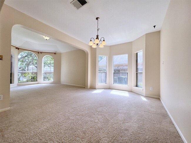 Photo - 4723 Silverlake Dr