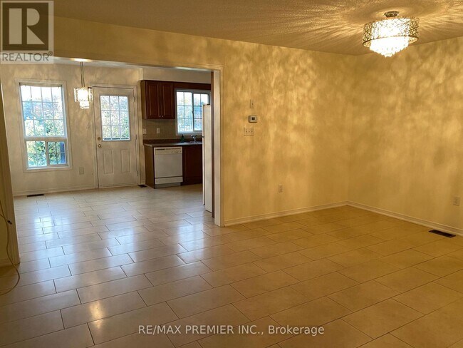 Photo - 138 Keystar Ct