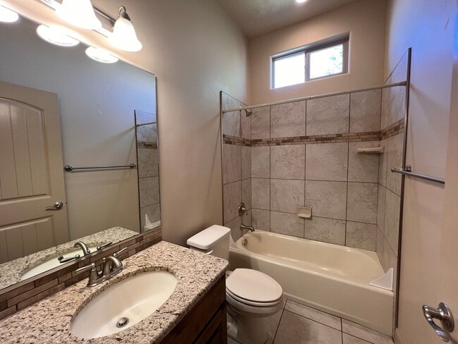 253 N 2530 W