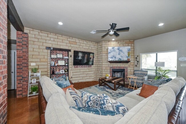 Photo - 7100 Almond Dr