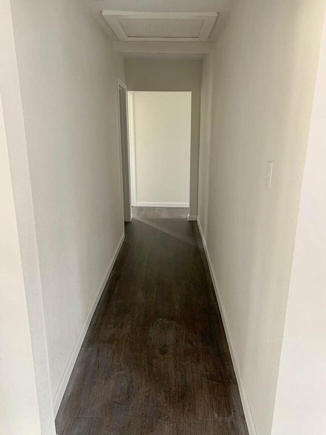 Photo - 303 Harlem St