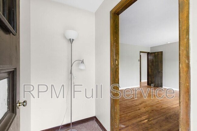 Photo - 3127 Larkspur Dr Unidad A Rental