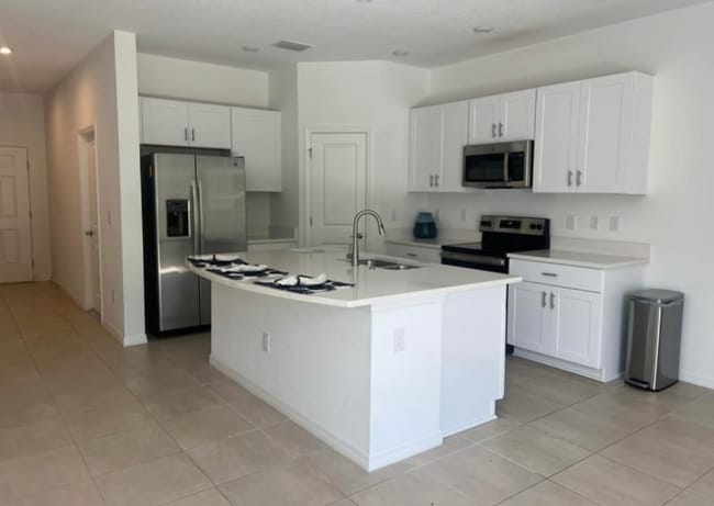 Building Photo - 8445 Lunar Skye St Rental