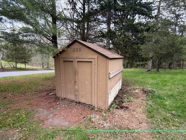 Photo - 78 W Moorehouse Rd