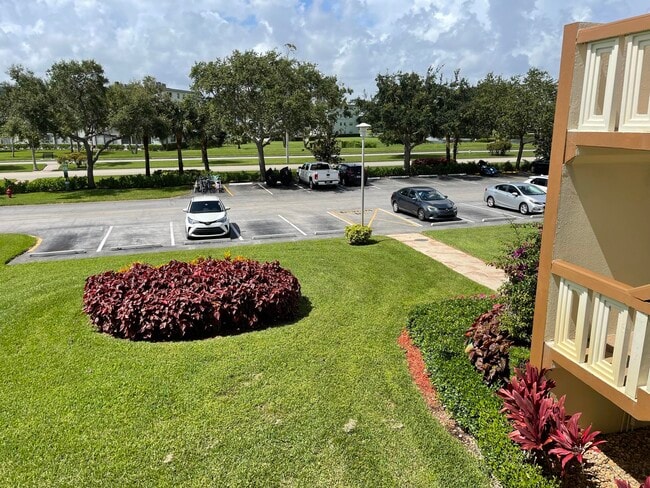 Photo - 27 Mansfield A