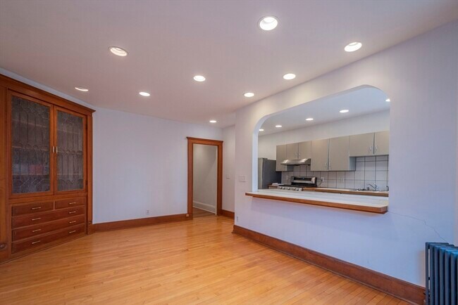 Photo - 2 Newport Rd Unit 5