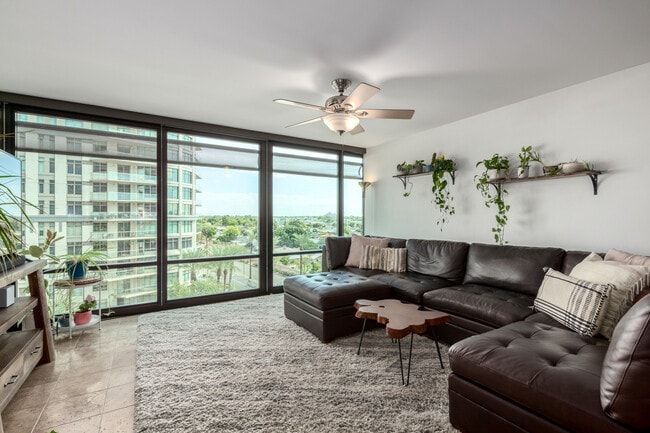 Photo - 4808 N 24th St Unidad 703