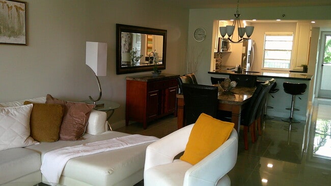 Photo - 3940 Inverrary Blvd Unidad 302-A