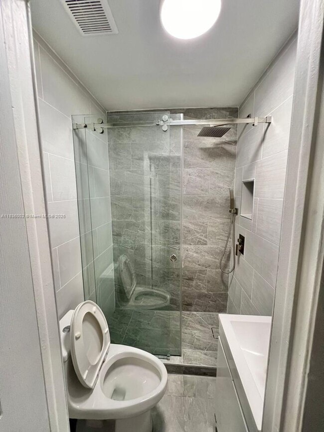 Photo - 2165 SW 47th St Unit 2