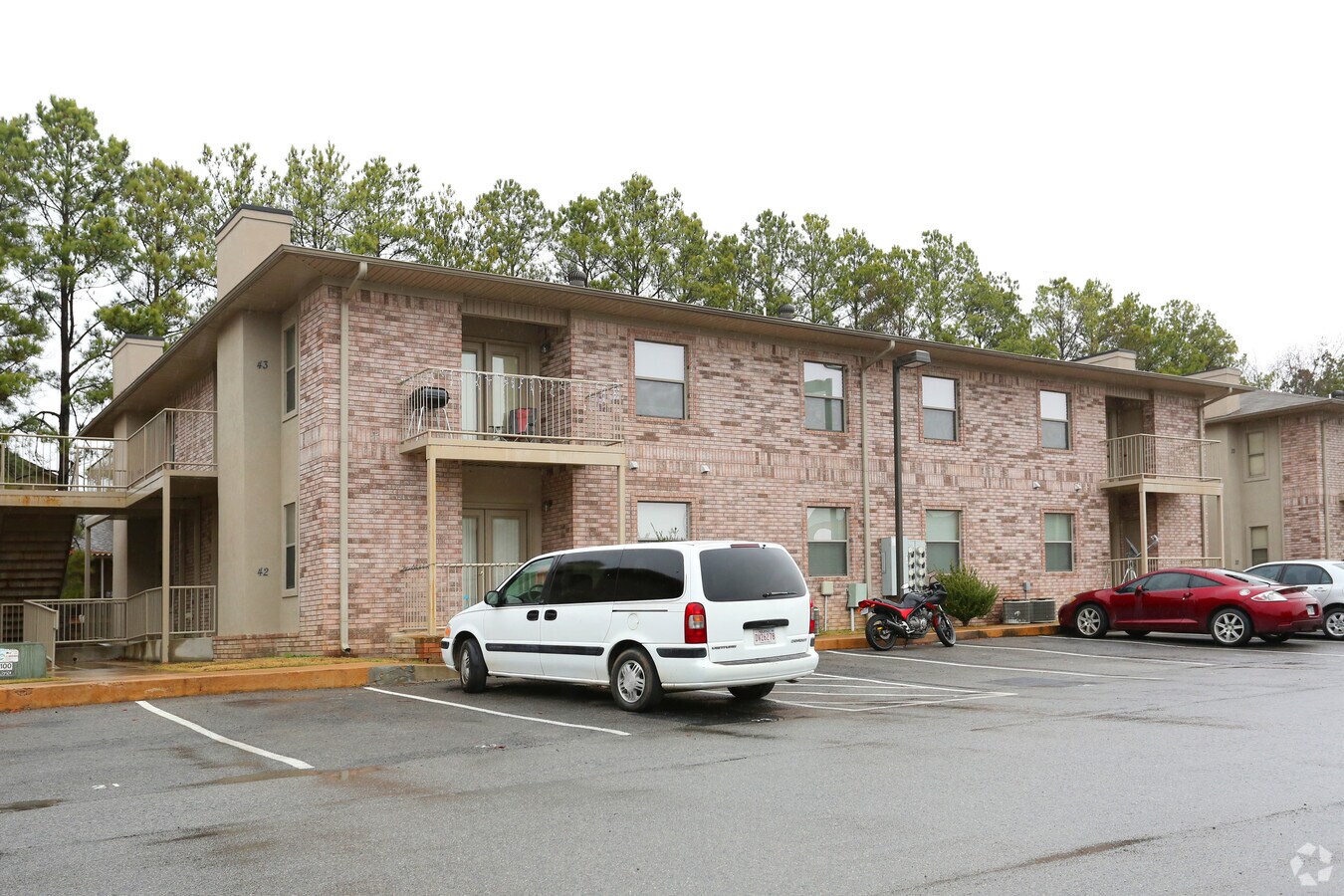 Cardinal Manor - Cardinal Manor Apartments