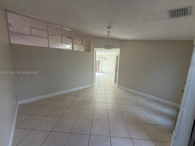 Photo - 8886 SW 6th St