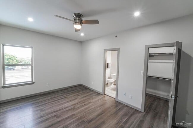 Photo - 3302 S Sugar Rd Unit B