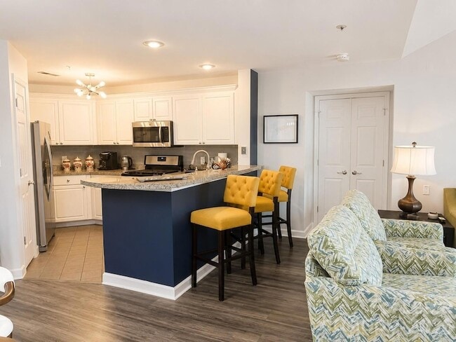Photo - 18015 Kings Point Dr Unidad L