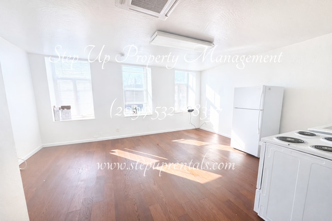 Photo - 69 S Washington St Unit 1