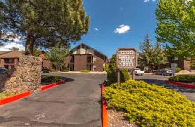 NAU ADJACENT!! One Bedroom Condo at Univer... - NAU ADJACENT!! One Bedroom Condo at Univer...