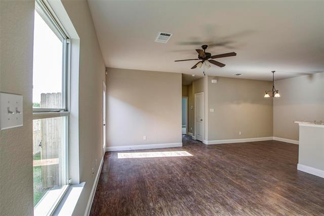 Photo - 493 Canvas Ct